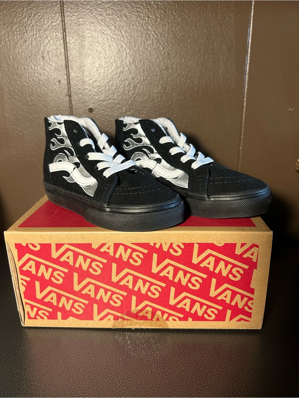 Vans Toddler Size 7 Sk8-Hi Metallic Flame High Top Detail Sneakers - NWT